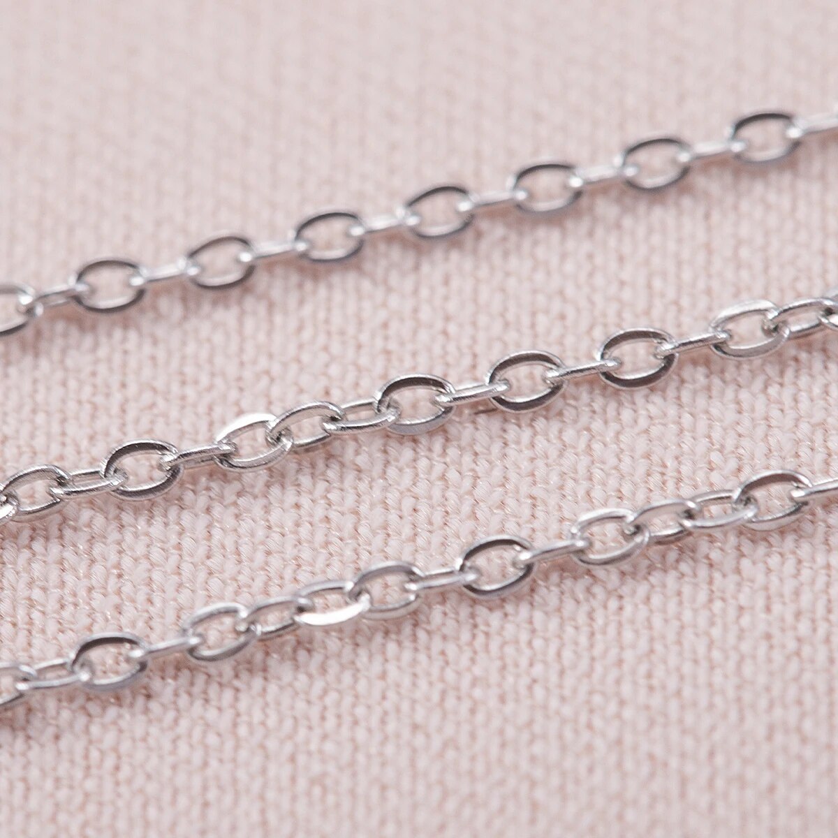 سلاسل رفيعة على شكل حرف O من ا - مراجعة Body Jewelry Necklace وسعره